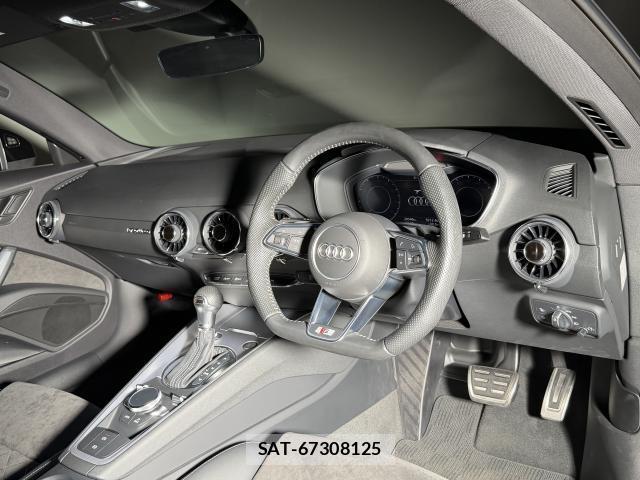 Audi TT 2022-05 8279232-3