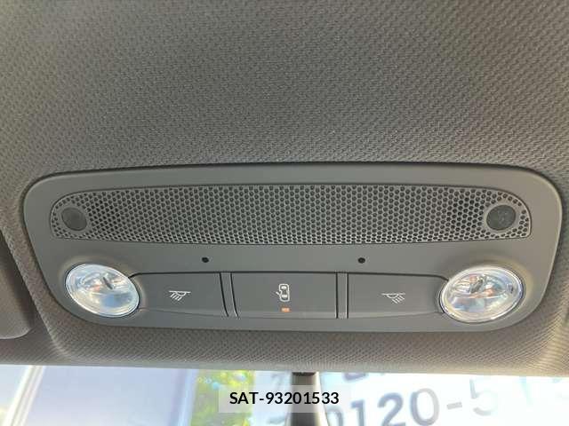Audi TT 2012-03 8280345-18