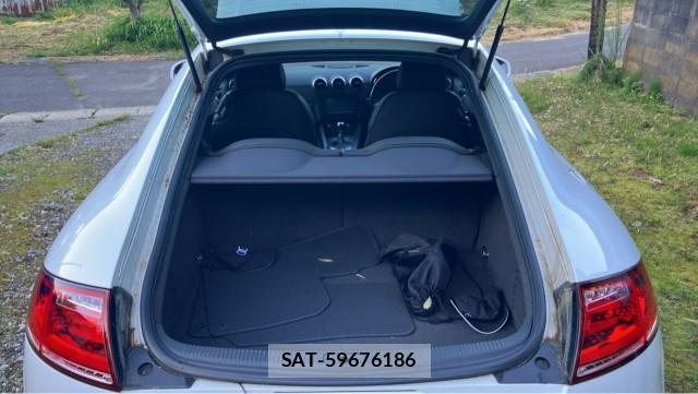Audi TT 2009-05 8282229-17
