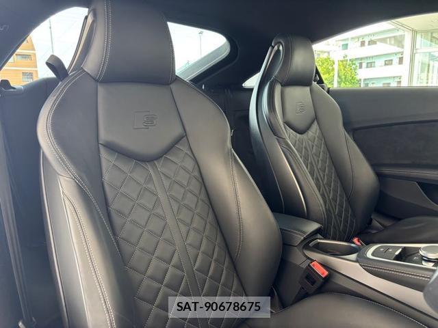 Audi TTS 2021-04 8280417-3