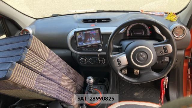Renault TWINGO 2017-11 8280649-2