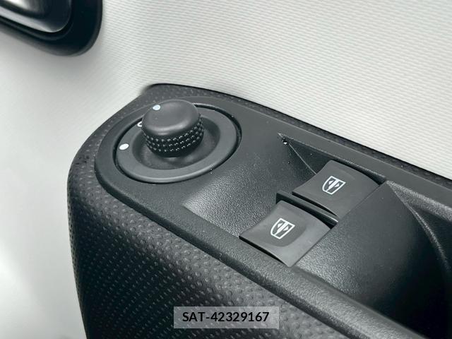 Renault TWINGO 2020-02 8284054-11