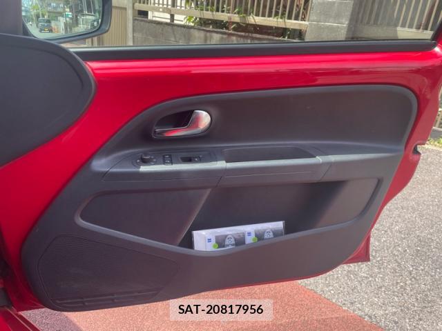 VolksWagen UP! 2012-10 8280012-16