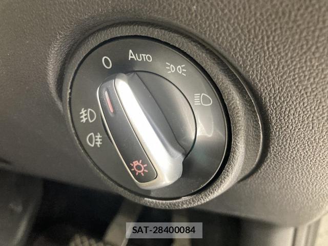 VolksWagen UP! 2018-09 8283837-4