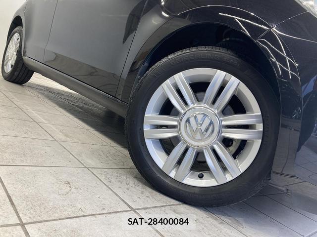 VolksWagen UP! 2018-09 8283837-5