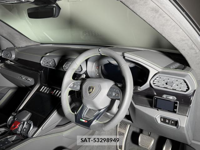 Lamborghini URUS 2022-12 8279230-3