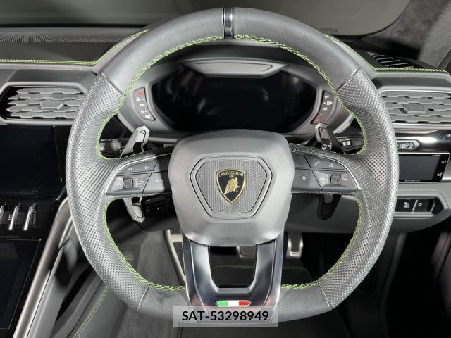 Lamborghini URUS 2022-12 8279230-6