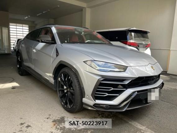 Lamborghini URUS 2019-11 8280870-11