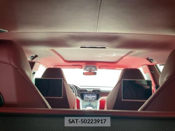Lamborghini URUS 2019-11 8280870-15