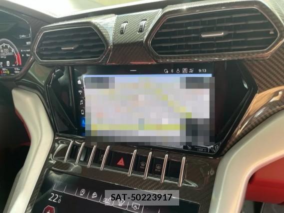 Lamborghini URUS 2019-11 8280870-4