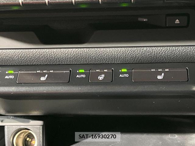 Lexus UX 2020-04 8278016-6