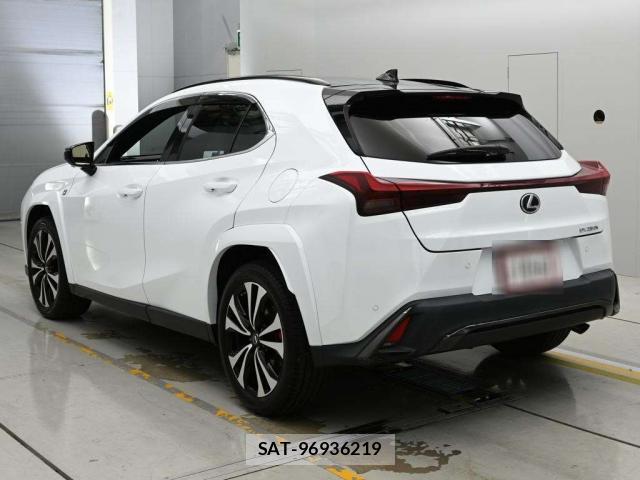 Lexus UX 2023-08 8278931-10