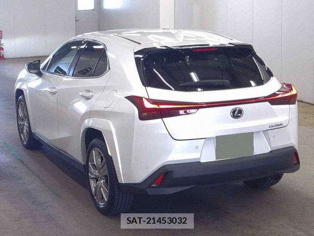 Lexus UX 2023-09 8278975-1