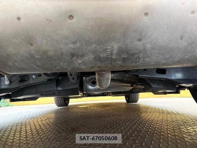 Lexus UX 2023-08 8279806-18