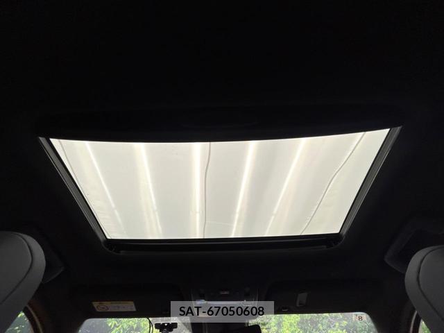 Lexus UX 2023-08 8279806-2