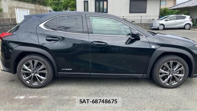 Lexus UX 2019-10 8280861-3
