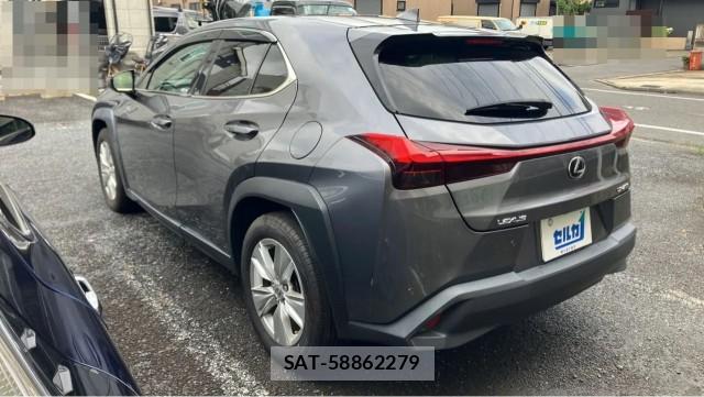 Lexus UX 2021-06 8281324-12