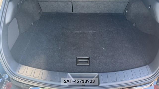 Lexus UX 2018-11 8281632-12