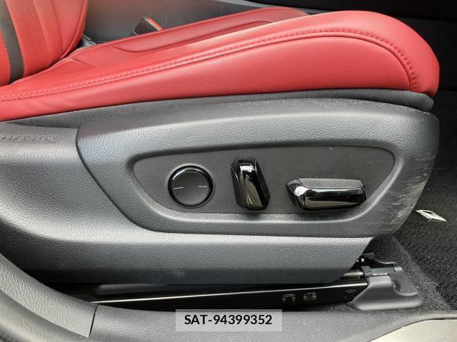 Lexus UX 2021-11 8282535-10