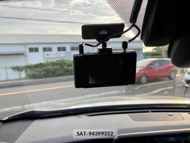 Lexus UX 2021-11 8282535-12