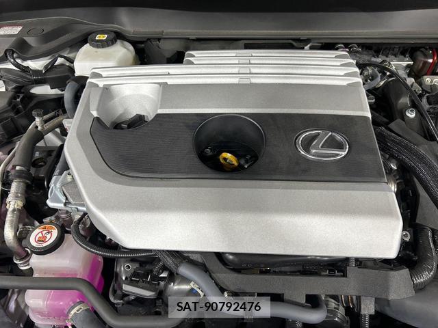 Lexus UX 2023-12 8283820-18