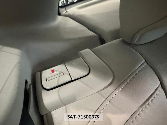 Volvo V40 2020-07 8277681-19