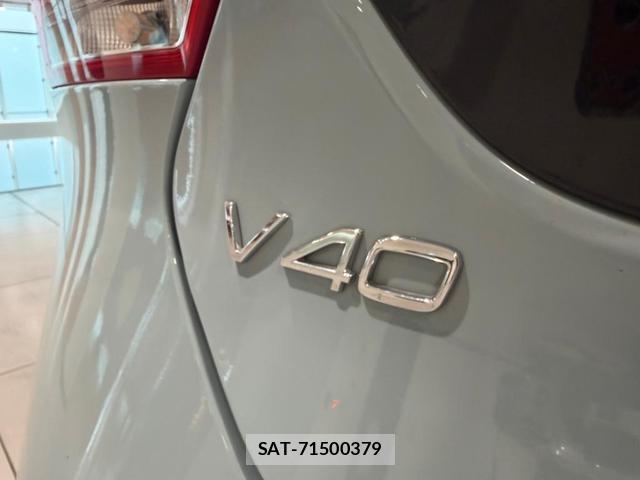 Volvo V40 2020-07 8277681-6