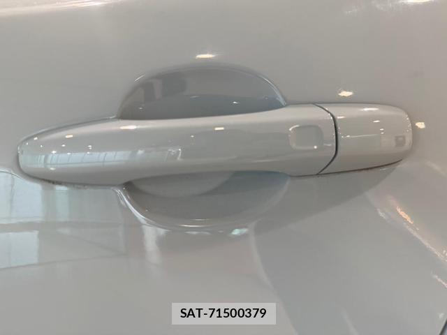 Volvo V40 2020-07 8277681-7