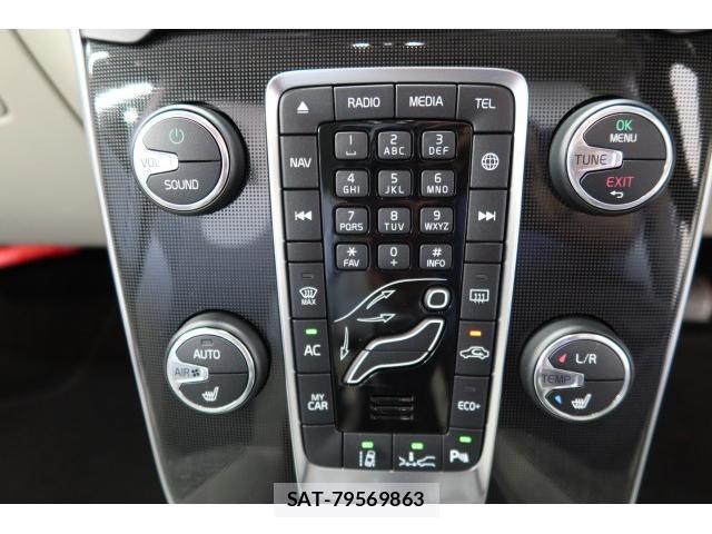 Volvo V40 2018-12 8277703-17