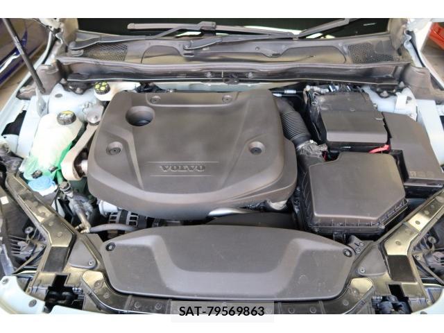 Volvo V40 2018-12 8277703-19