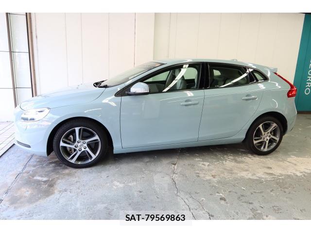 Volvo V40 2018-12 8277703-2