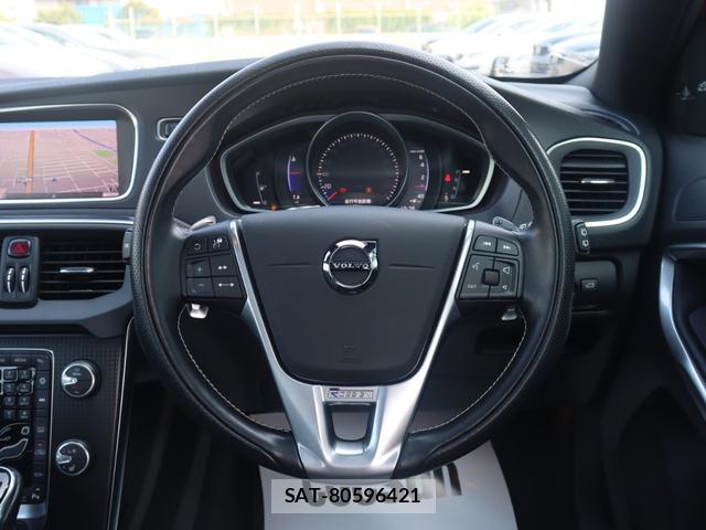 Volvo V40 2020-01 8279241-11