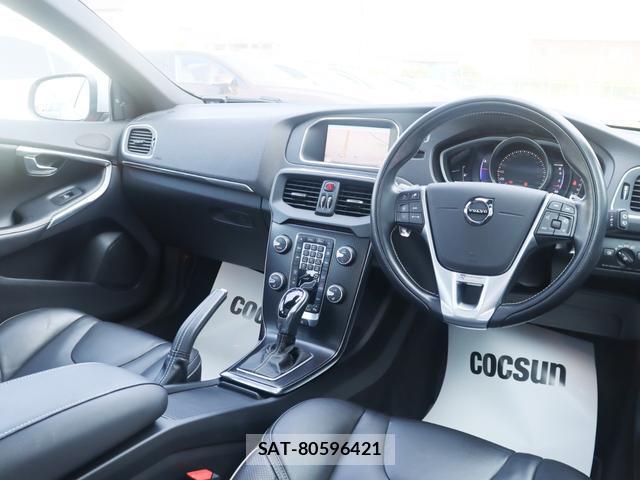 Volvo V40 2020-01 8279241-15