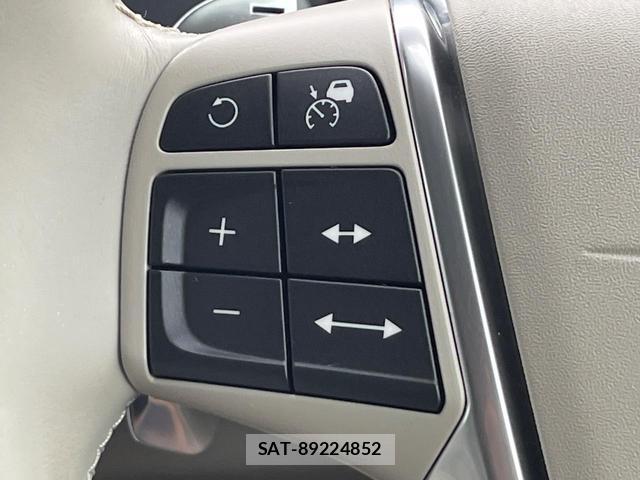 Volvo V40 2016-11 8279260-18