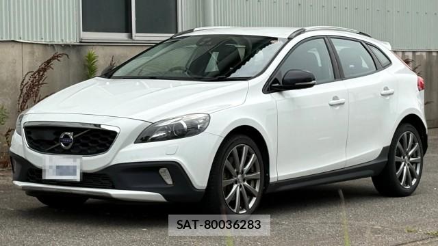 Volvo V40 2016-06 8282037-0