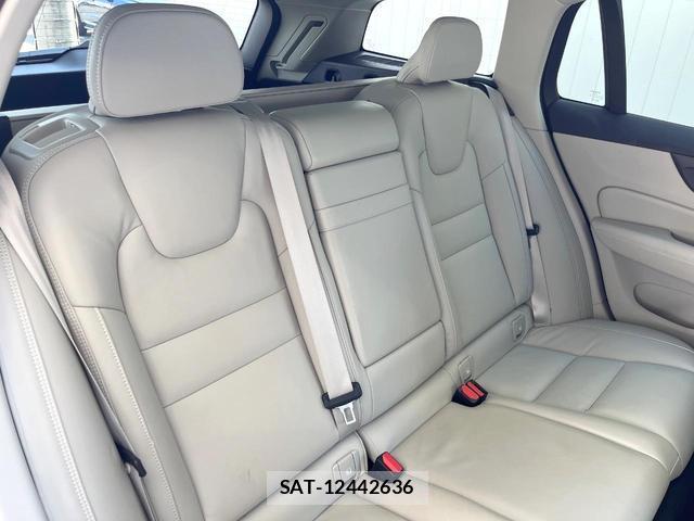 Volvo V60 2021-11 8277190-15