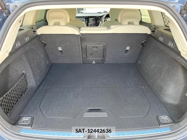 Volvo V60 2021-11 8277190-17