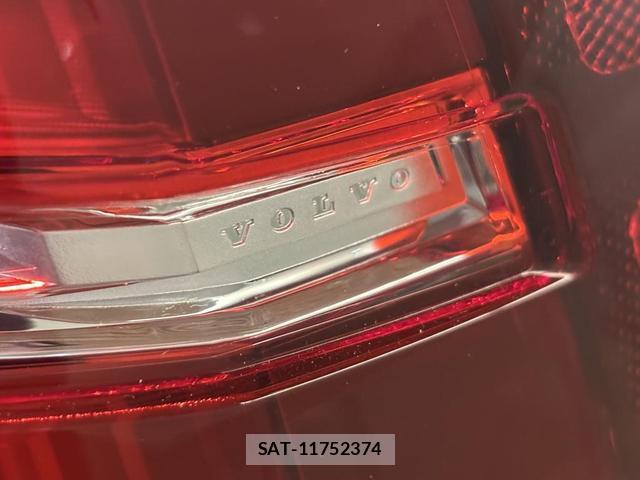Volvo V60 2025-12 8277679-18