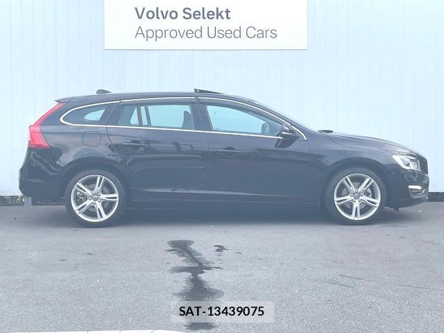 Volvo V60 2018-09 8278789-13