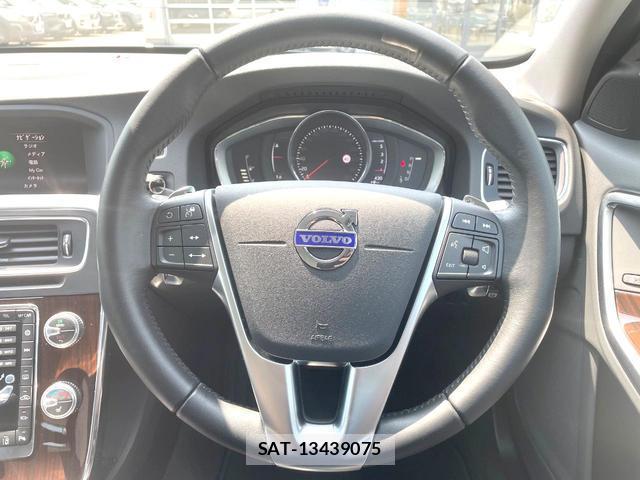 Volvo V60 2018-09 8278789-8