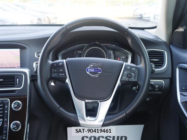 Volvo V60 2018-08 8279240-11