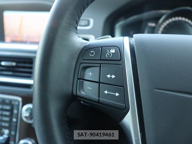 Volvo V60 2018-08 8279240-13