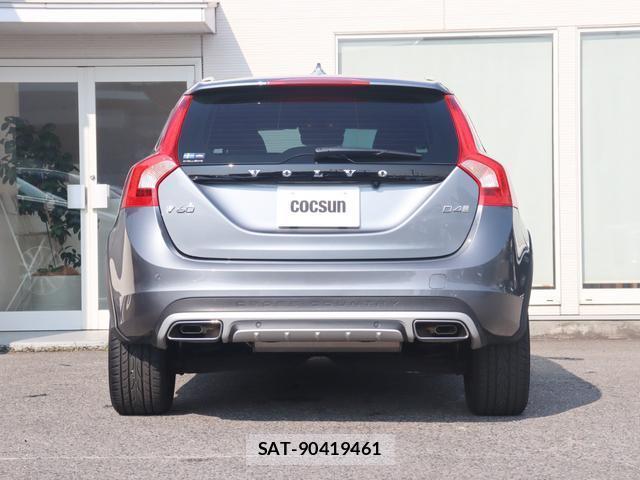 Volvo V60 2018-08 8279240-8