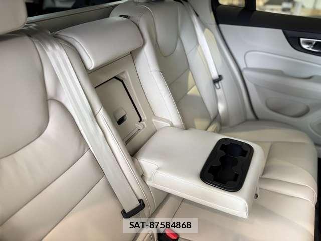 Volvo V60 2026-03 8280032-16