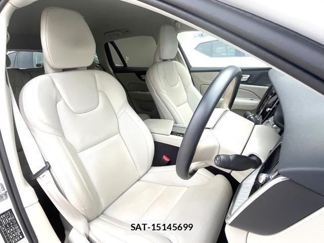 Volvo V60 2021-12 8280438-12