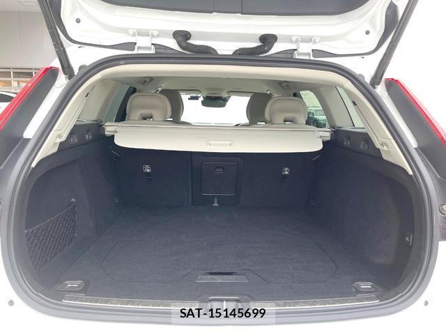 Volvo V60 2021-12 8280438-15