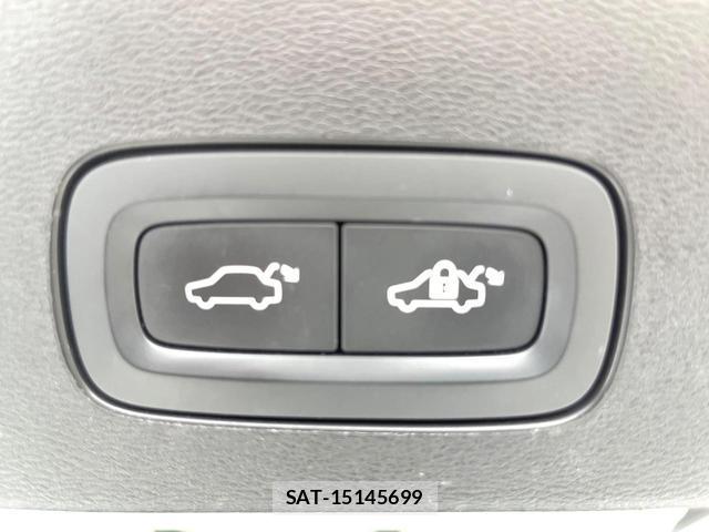 Volvo V60 2021-12 8280438-16