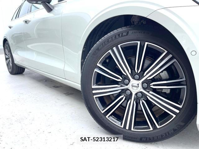 Volvo V60 2021-06 8280441-15