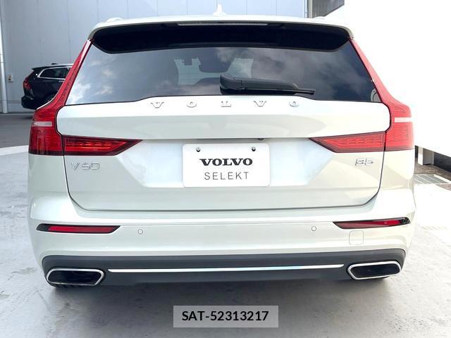 Volvo V60 2021-06 8280441-18