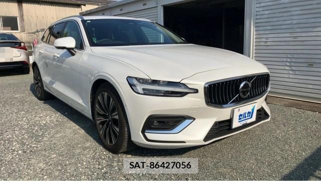 Volvo V60 2023-07 8280935-11